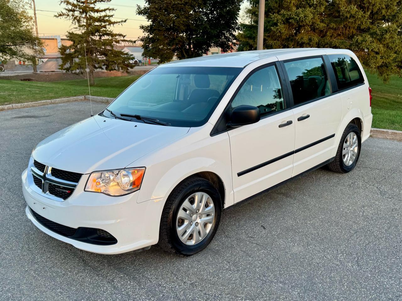 Used 2016 Dodge Grand Caravan 4dr Wgn Canada Value Package for sale in Gloucester, ON