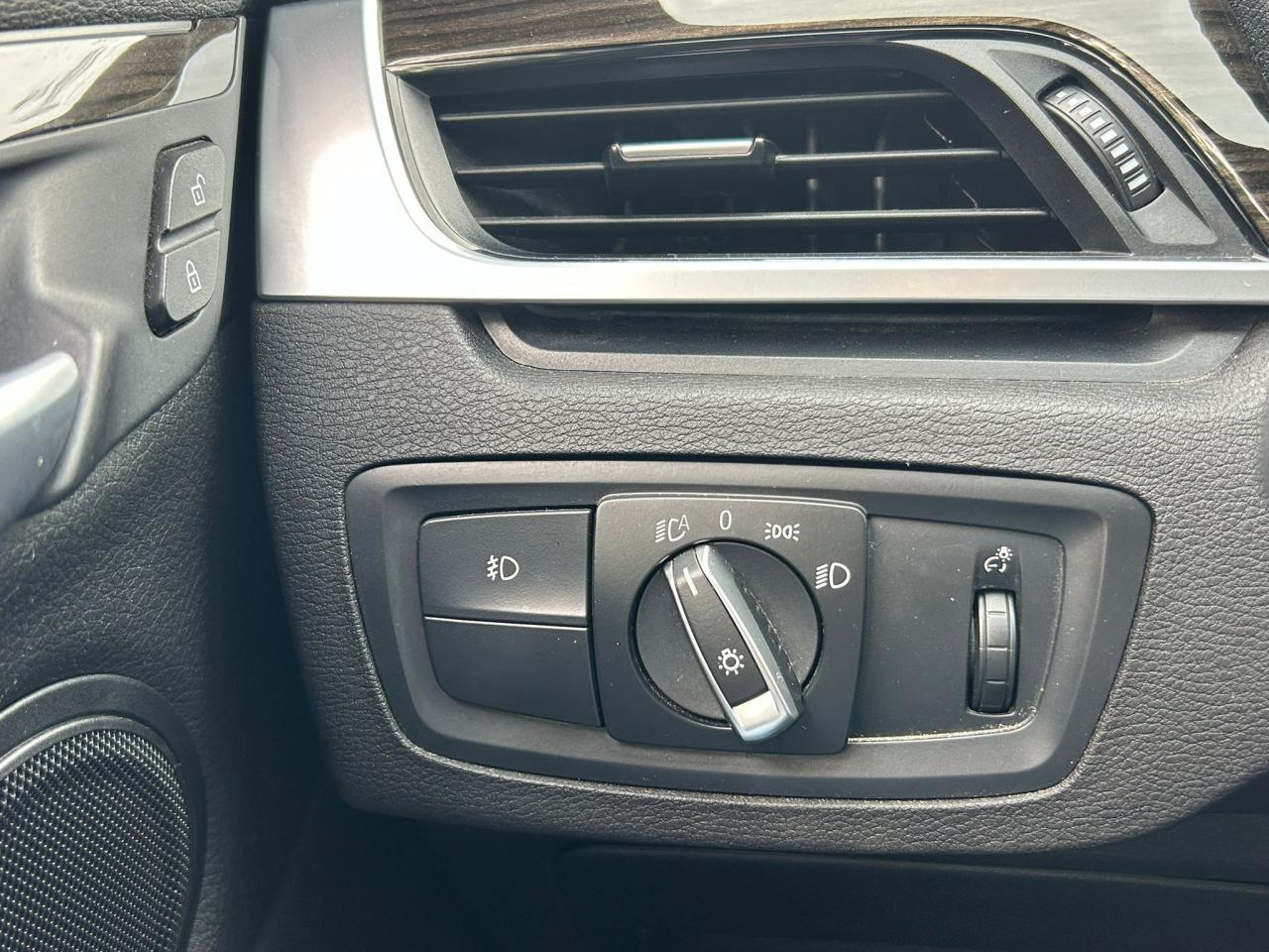 2017 BMW X1 AWD 4dr xDrive28i Photo