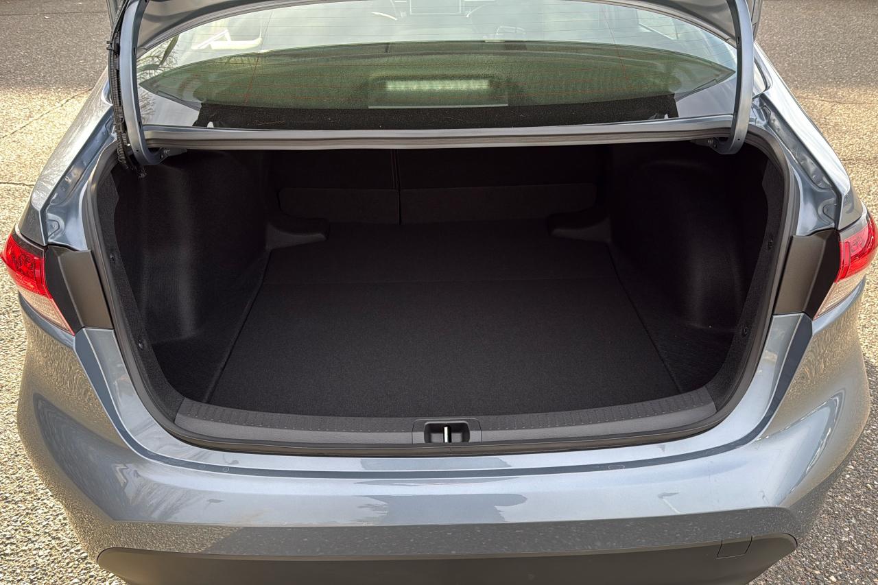 2026 Toyota Corolla LE Photo