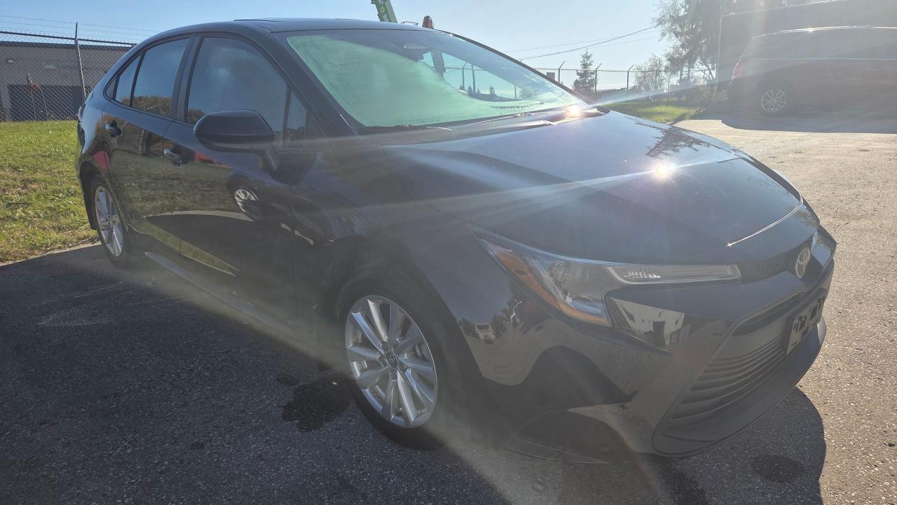 2024 Toyota Corolla LE Photo3