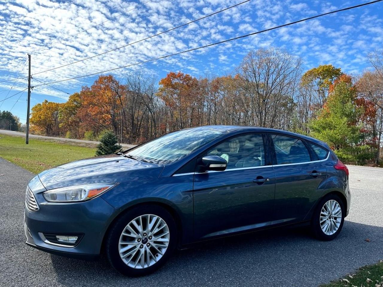 2018 Ford Focus Titanium - Photo #2