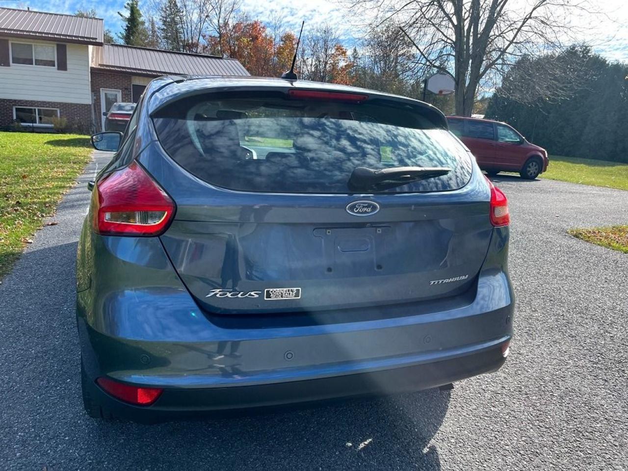 2018 Ford Focus Titanium - Photo #5