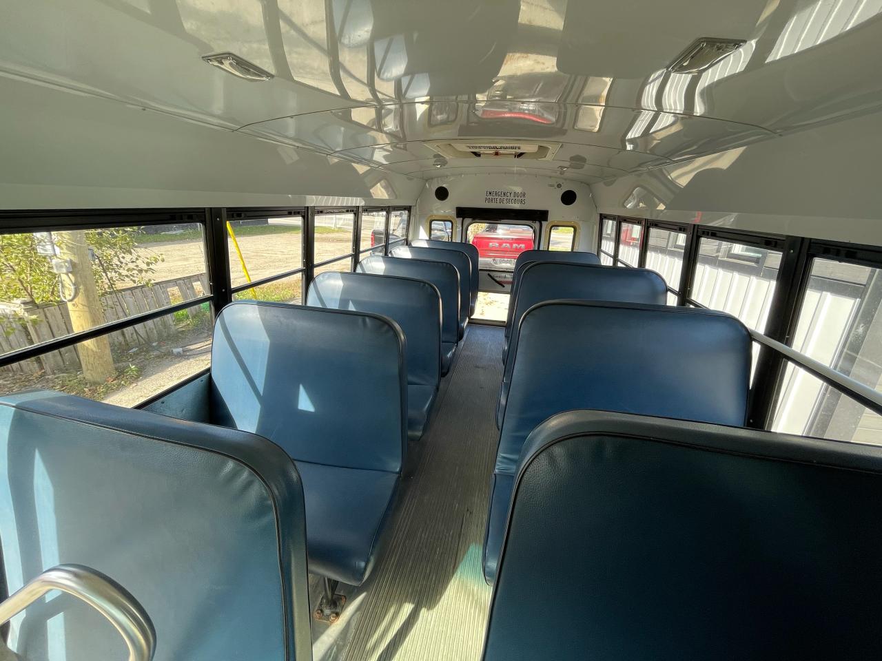 2012 GMC Savana Passenger Van Photo