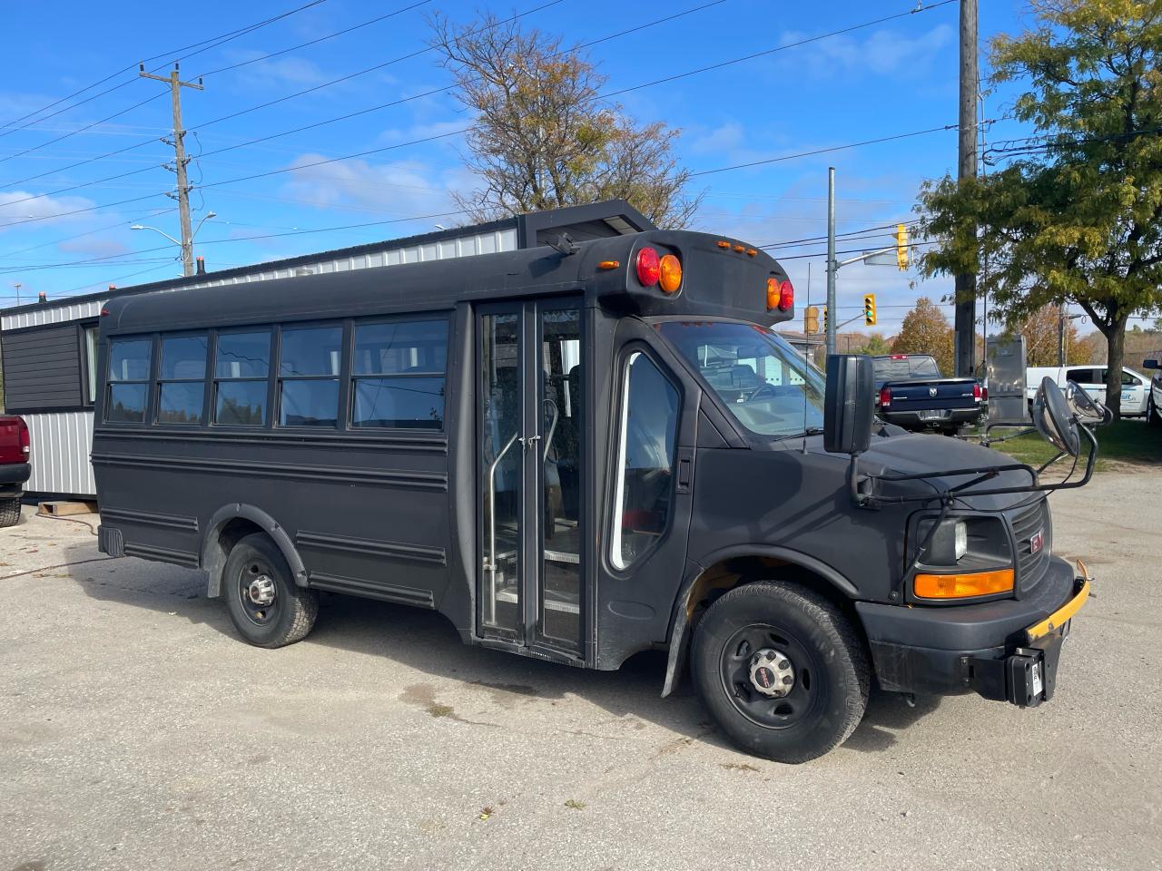Used 2012 GMC Savana Passenger Van for sale in Guelph, ON