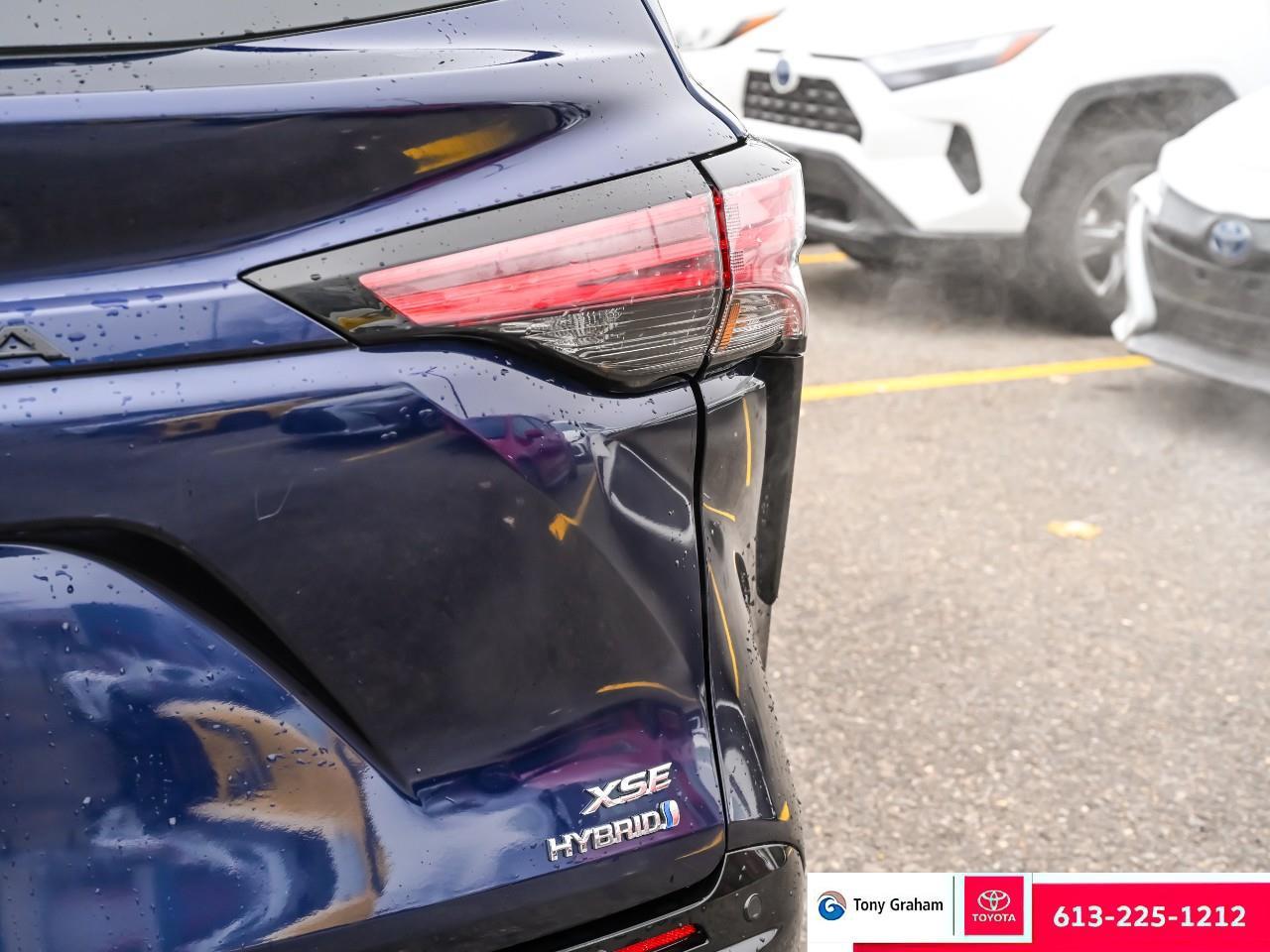 2023 Toyota Sienna XSE 7-Passenger XSE Technology Package days. Photo4