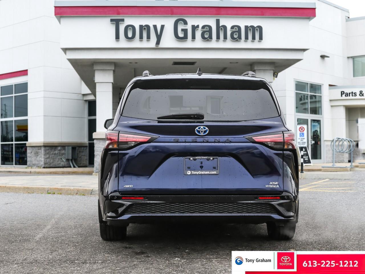 2023 Toyota Sienna XSE 7-Passenger XSE Technology Package days. Photo3