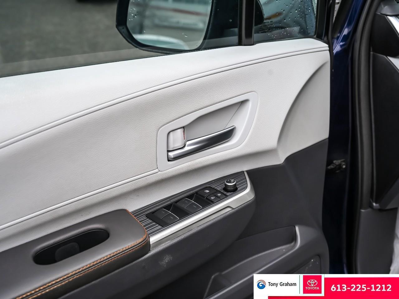 2023 Toyota Sienna XSE 7-Passenger XSE Technology Package days. Photo