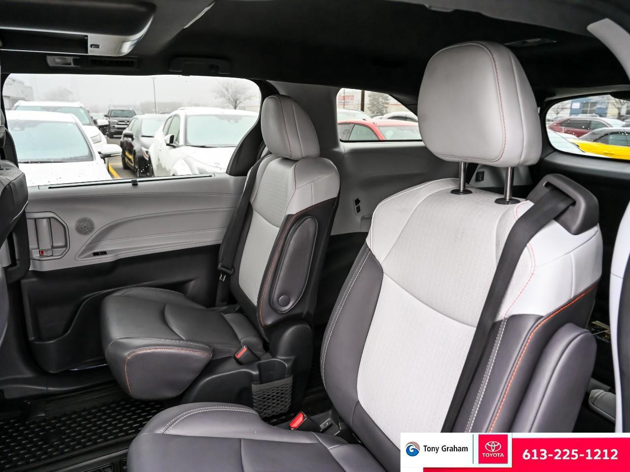 2023 Toyota Sienna XSE 7-Passenger XSE Technology Package days. Photo