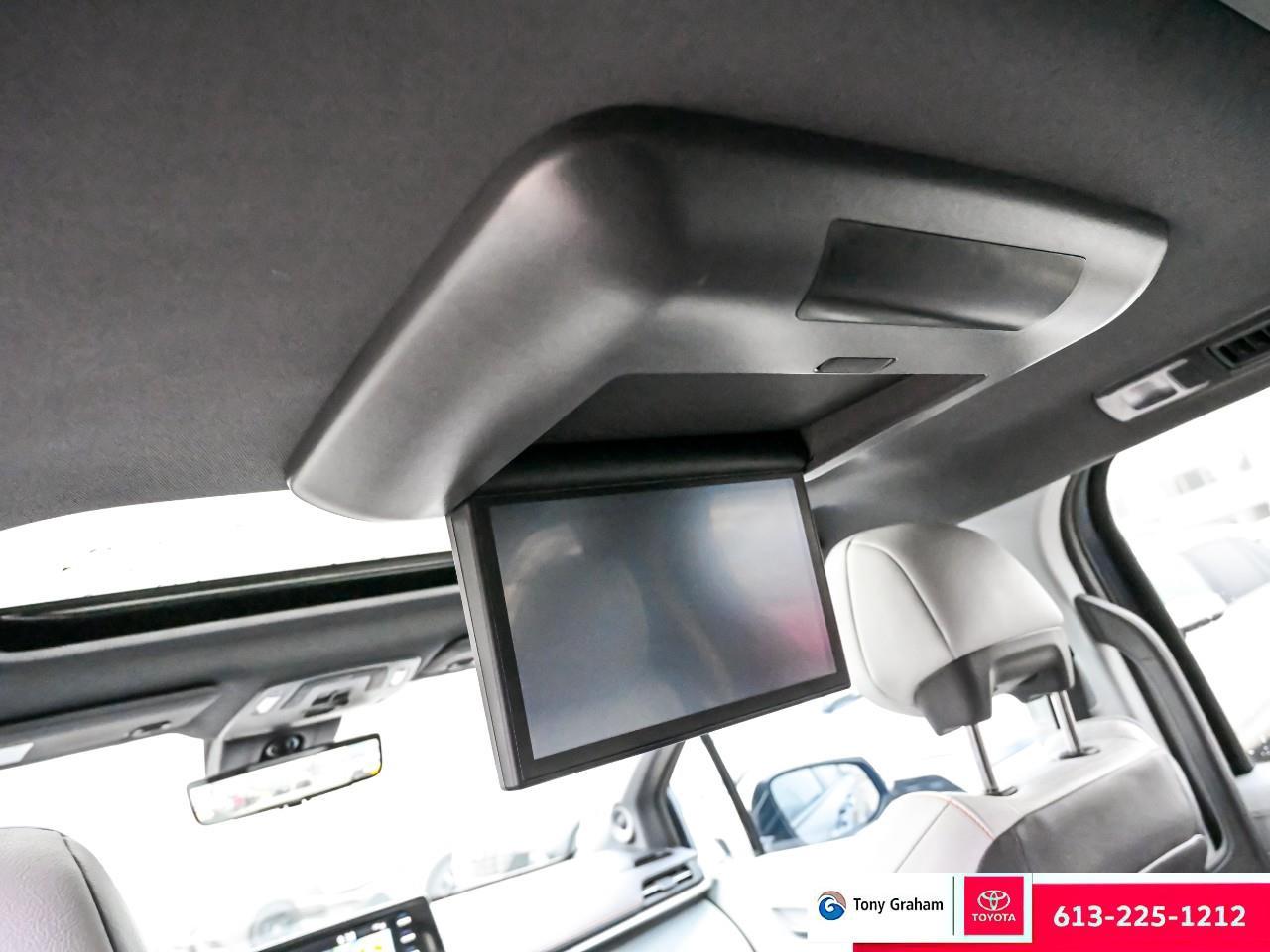 2023 Toyota Sienna XSE 7-Passenger XSE Technology Package days. Photo