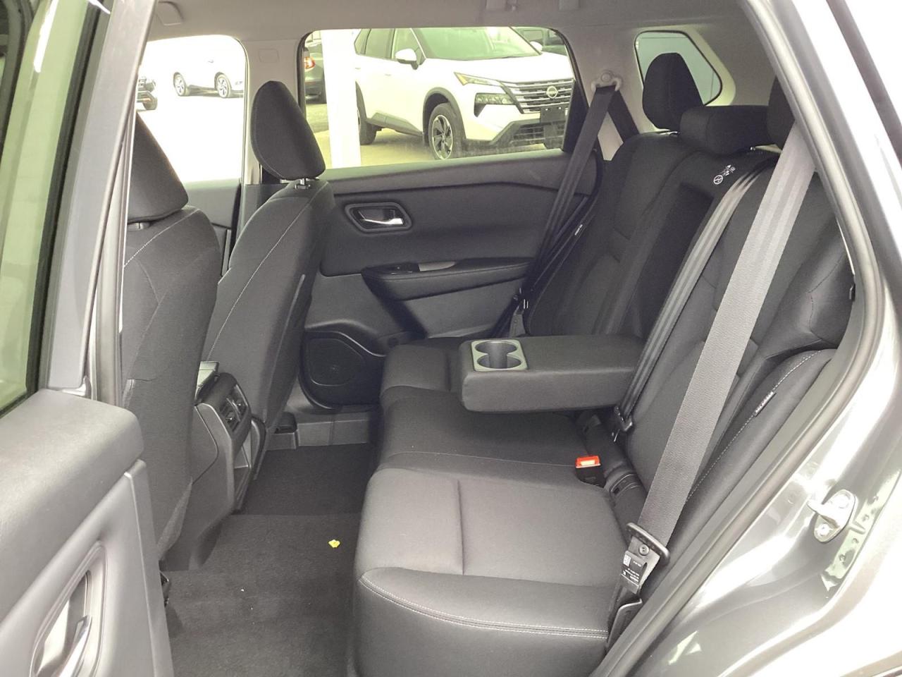 2026 Nissan Rogue S Photo