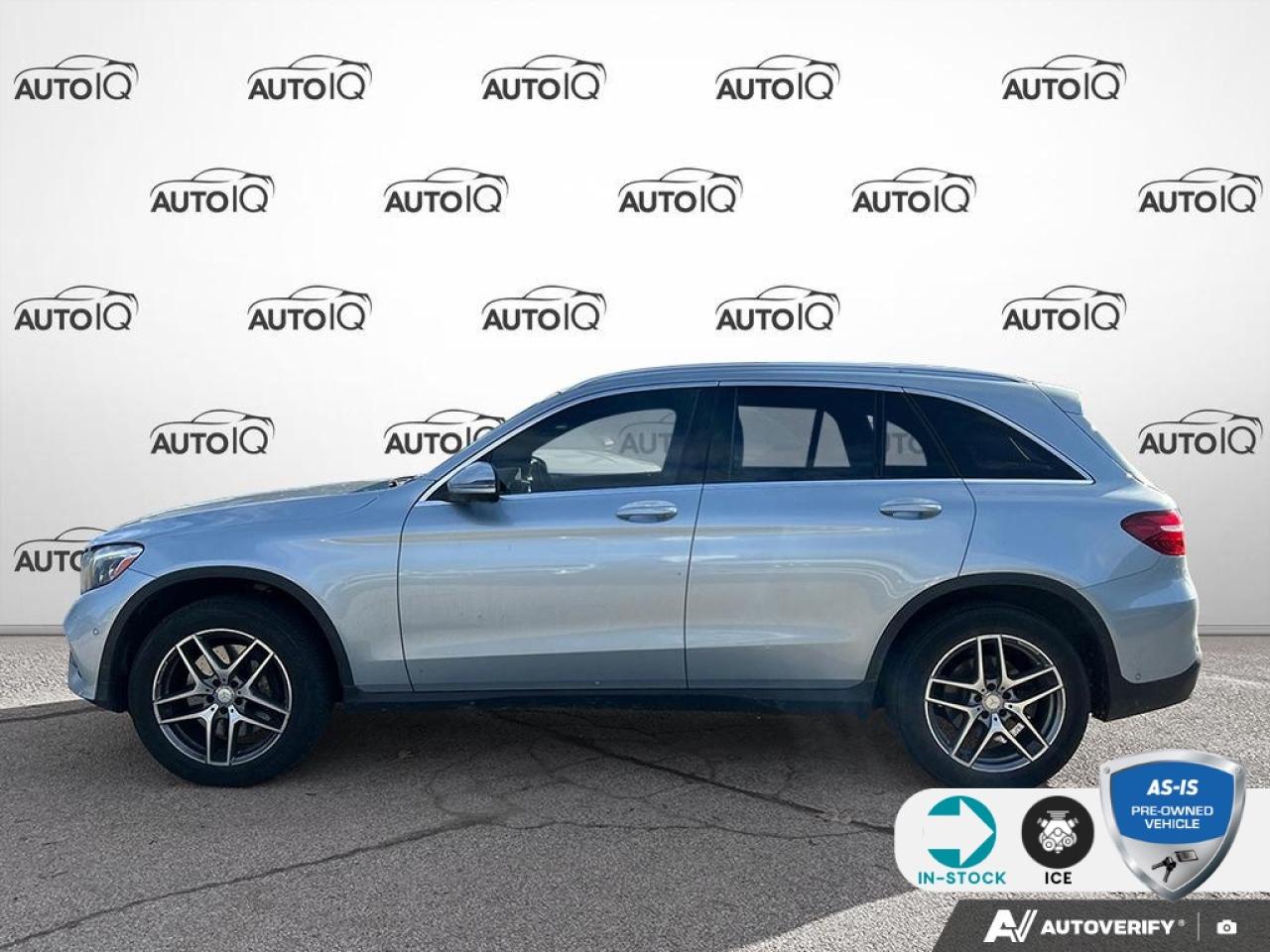 2017 Mercedes GLC 300 ACCIDENT FREE Photo2