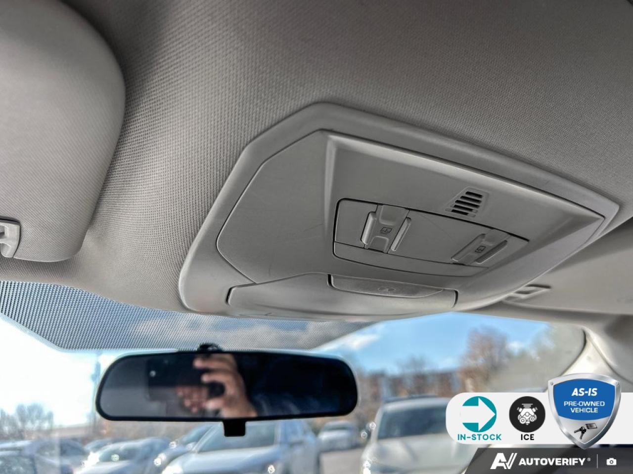 2014 Ford Escape SE 201A | ACCIDENT FREE | PANO | NAV | PWR LIFT GATE Photo