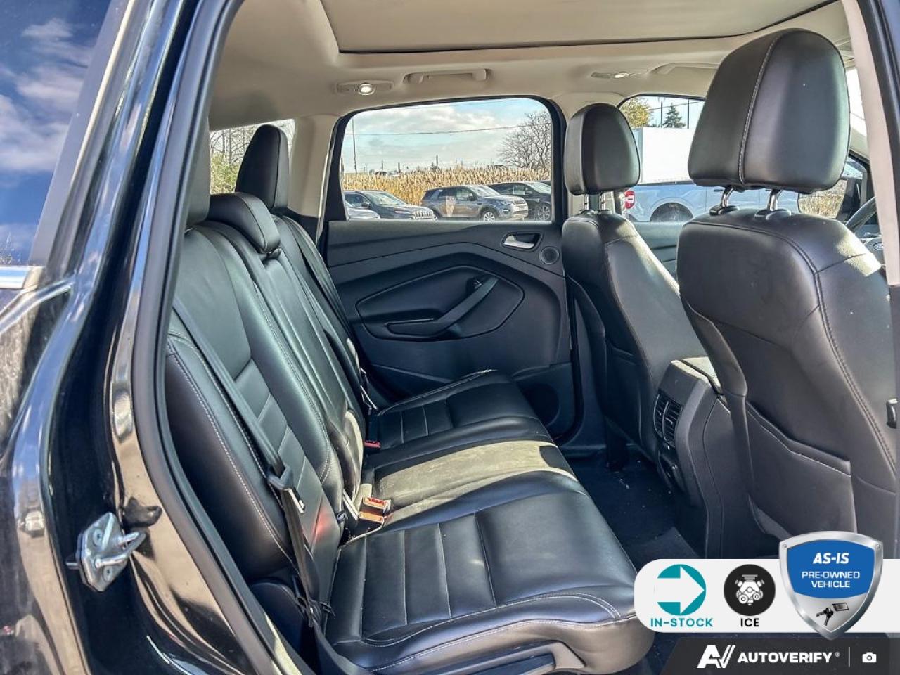 2014 Ford Escape SE 201A | ACCIDENT FREE | PANO | NAV | PWR LIFT GATE Photo