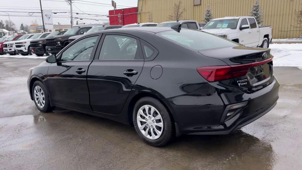 2021 Kia Forte LX FRONT WHEEL DRIVE, HEATED FRONT SEATS, BACK UP CAMERA!! Photo