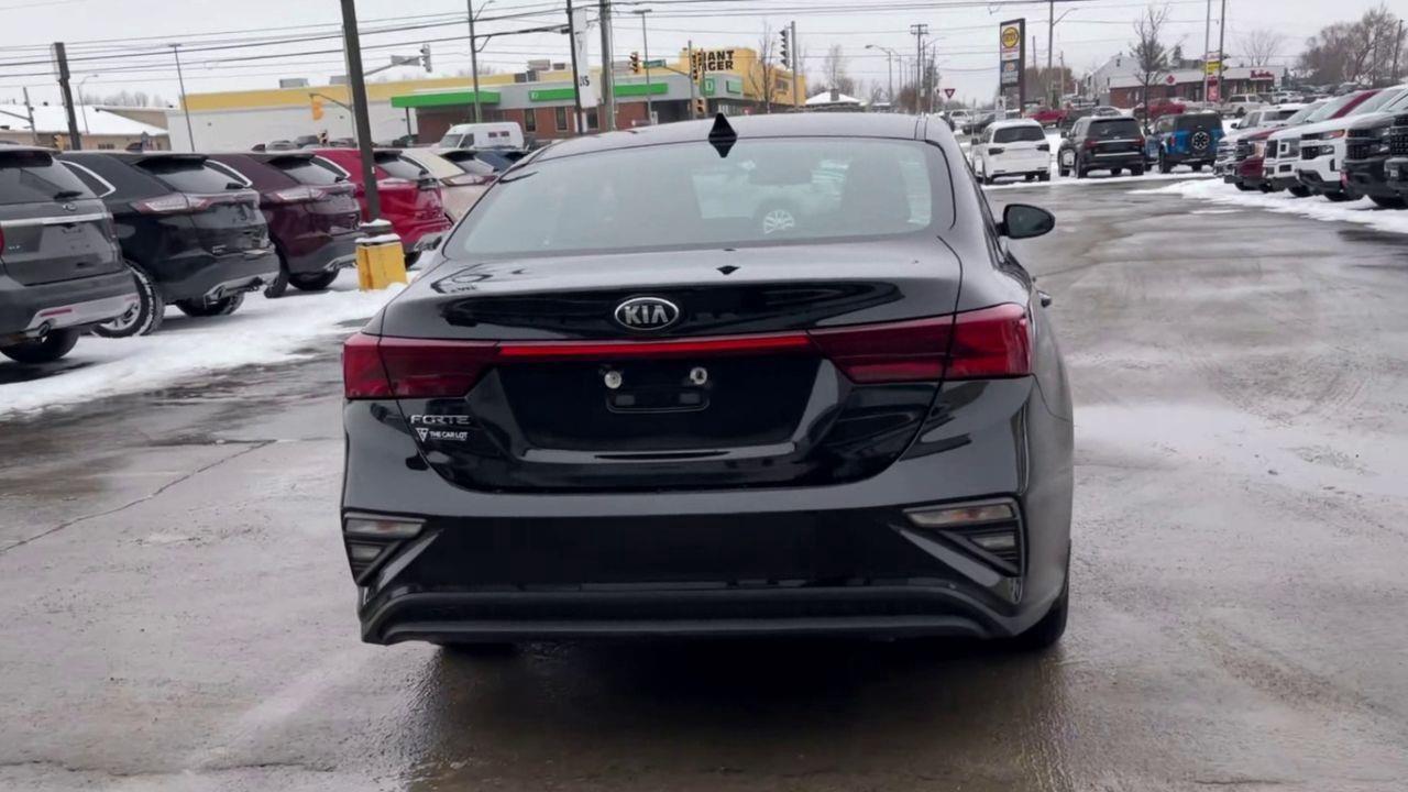 2021 Kia Forte LX FRONT WHEEL DRIVE, HEATED FRONT SEATS, BACK UP CAMERA!! Photo2
