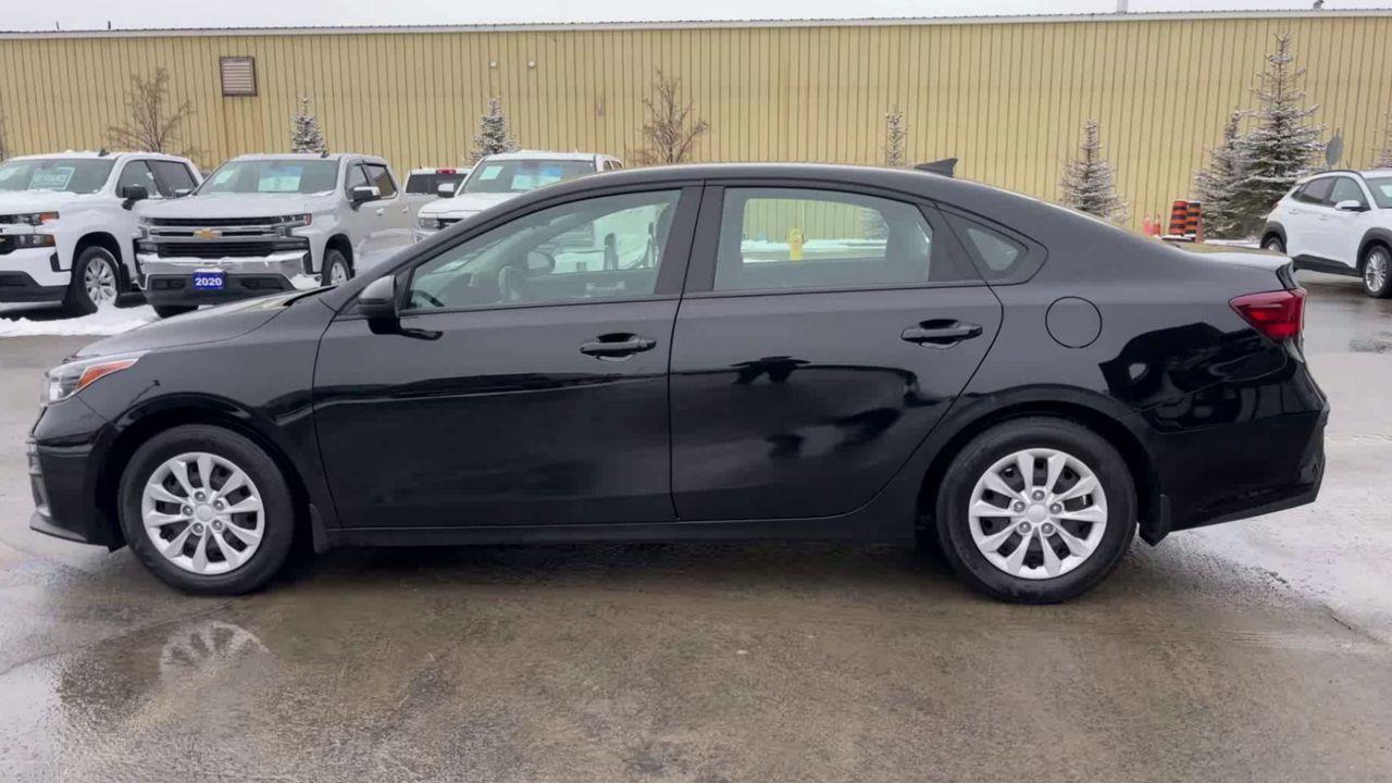 2021 Kia Forte LX FRONT WHEEL DRIVE, HEATED FRONT SEATS, BACK UP CAMERA!! Photo4