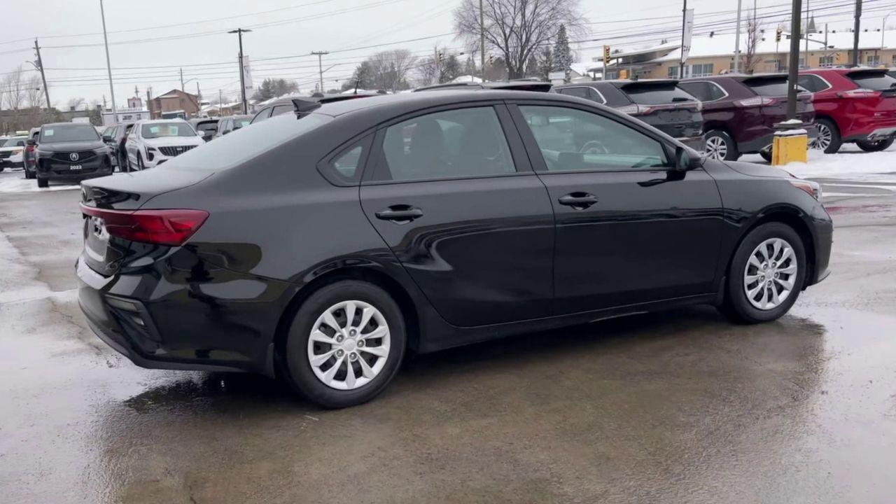 2021 Kia Forte LX FRONT WHEEL DRIVE, HEATED FRONT SEATS, BACK UP CAMERA!! Photo
