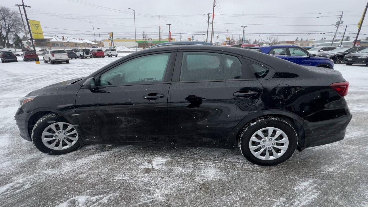 2021 Kia Forte LX FRONT WHEEL DRIVE, HEATED FRONT SEATS, BACK UP CAMERA!! Photo