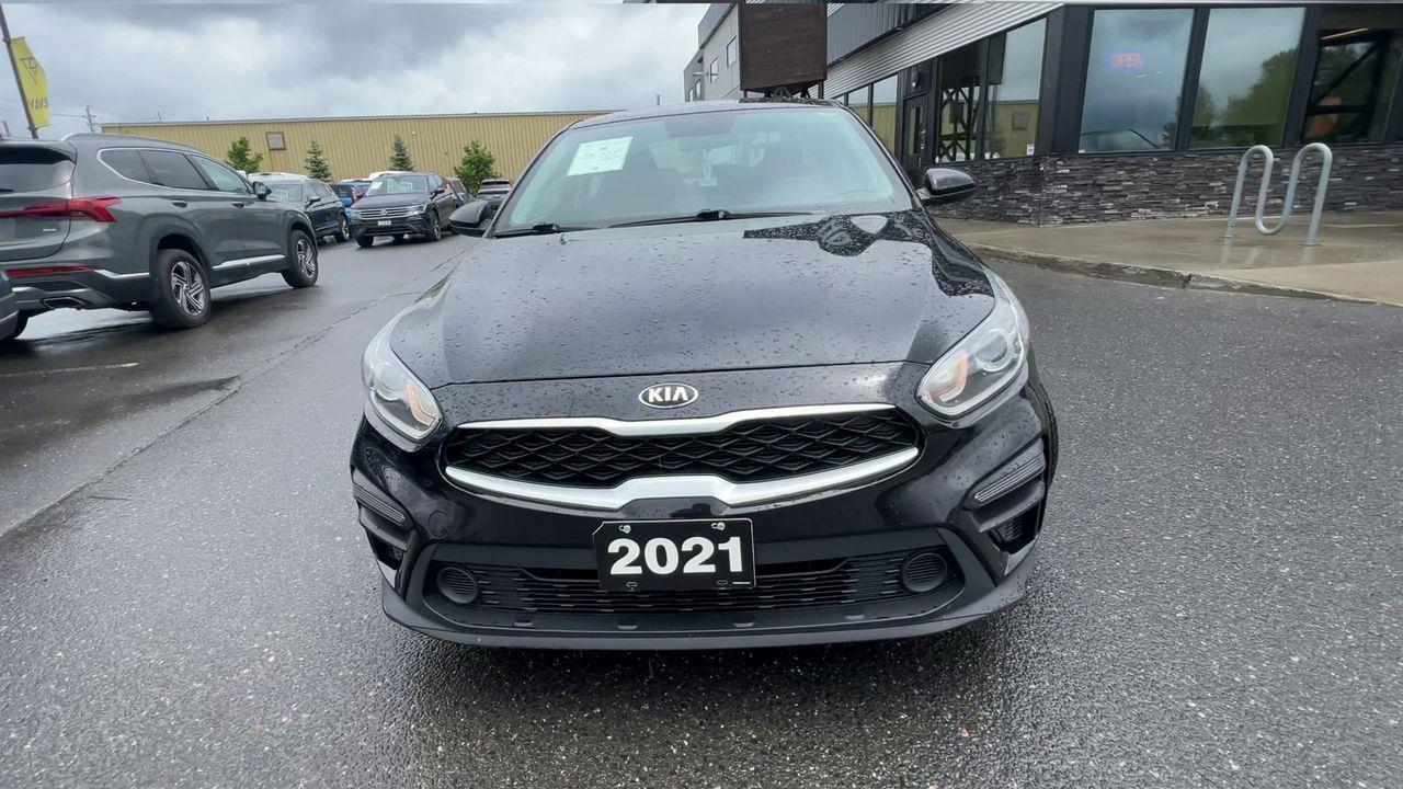 2021 Kia Forte LX FRONT WHEEL DRIVE, HEATED FRONT SEATS, BACK UP CAMERA!! Photo2