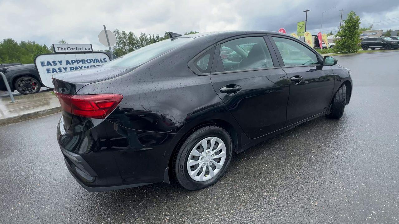 2021 Kia Forte LX FRONT WHEEL DRIVE, HEATED FRONT SEATS, BACK UP CAMERA!! Photo