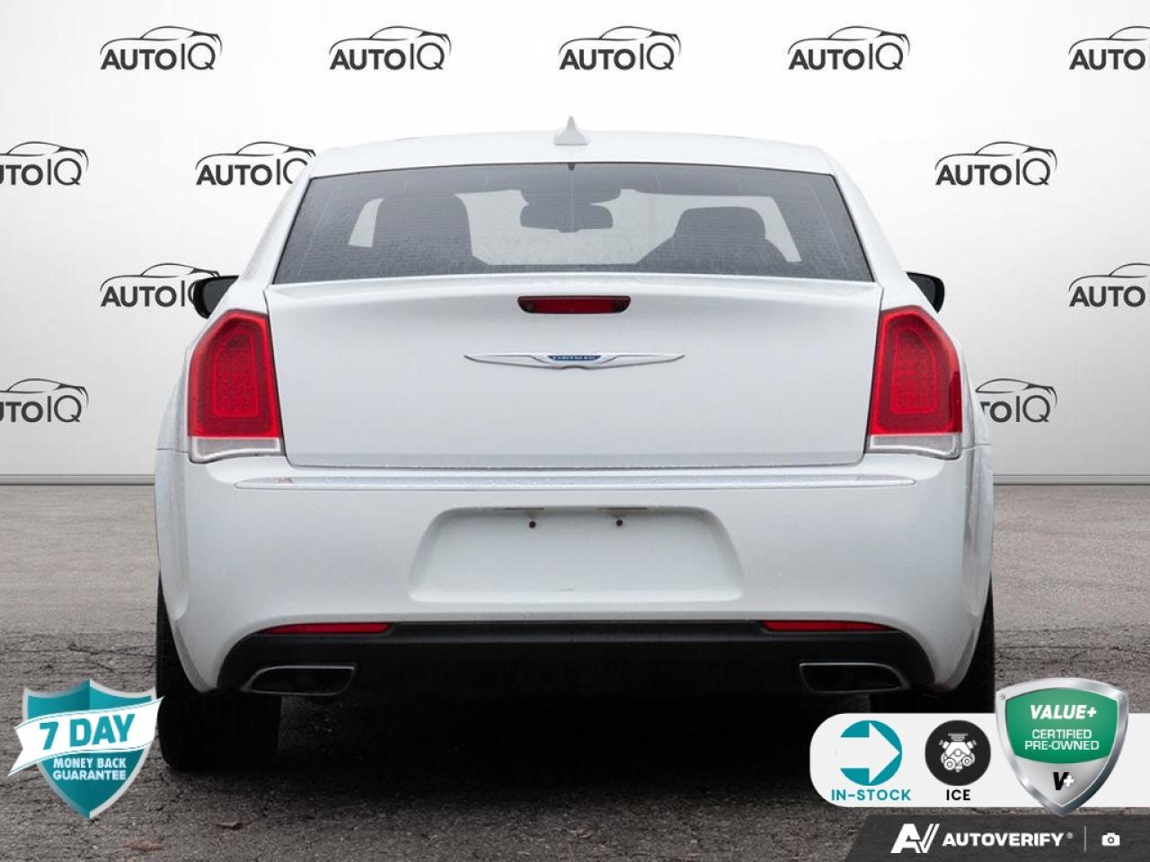 2018 Chrysler 300 Limited HEATED/VENTED LEATHER SEATS | POWER SUNROOF Photo