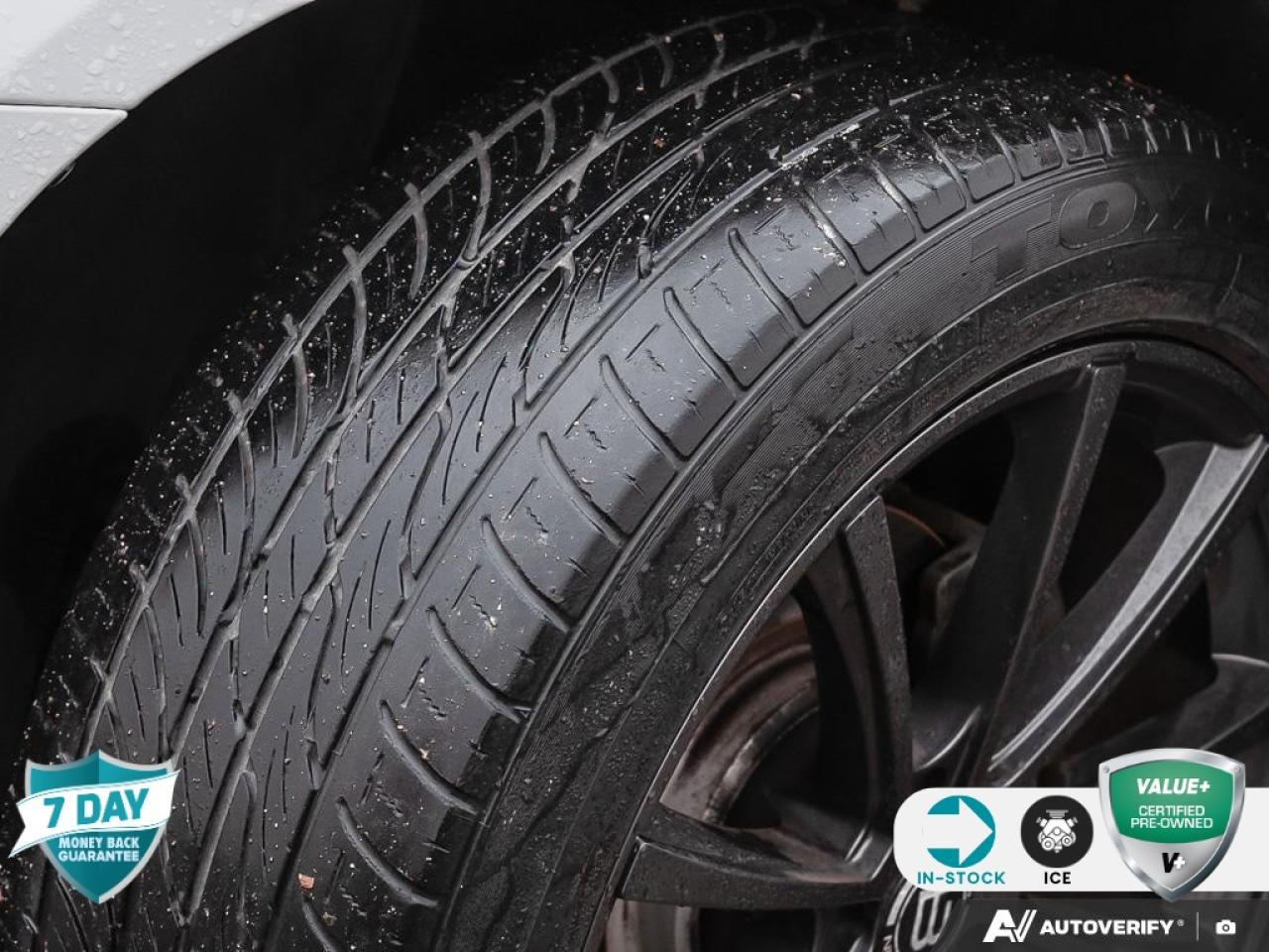 2018 Chrysler 300 Limited HEATED/VENTED LEATHER SEATS | POWER SUNROOF Photo