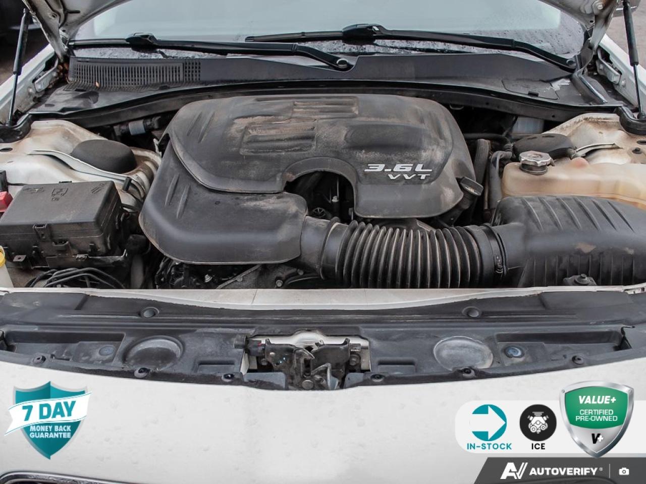 2018 Chrysler 300 Limited HEATED/VENTED LEATHER SEATS | POWER SUNROOF Photo