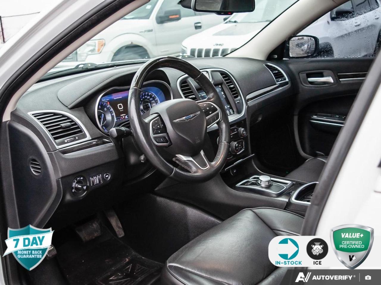 2018 Chrysler 300 Limited HEATED/VENTED LEATHER SEATS | POWER SUNROOF Photo