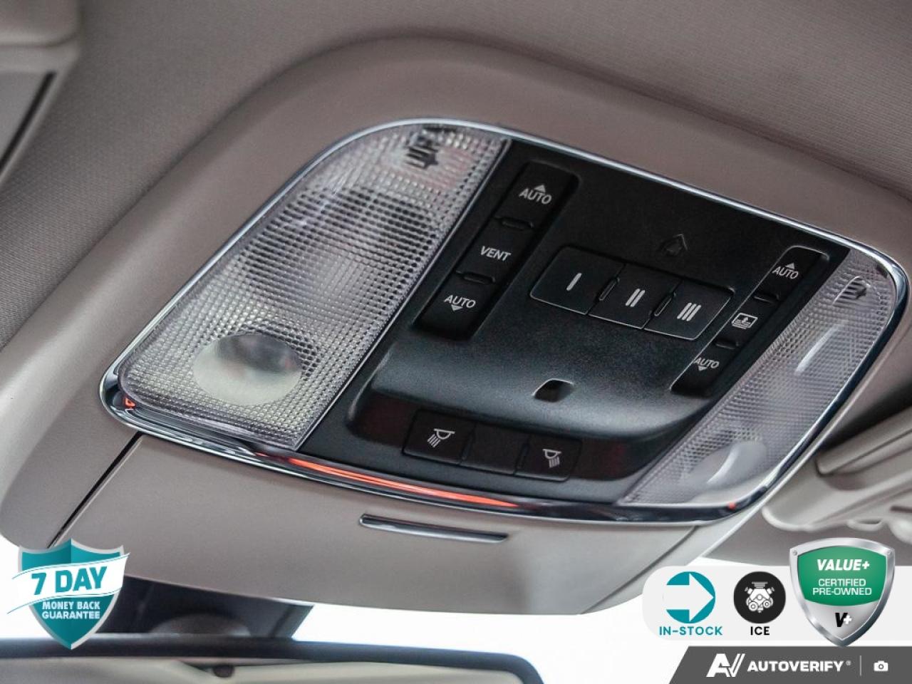 2018 Chrysler 300 Limited HEATED/VENTED LEATHER SEATS | POWER SUNROOF Photo