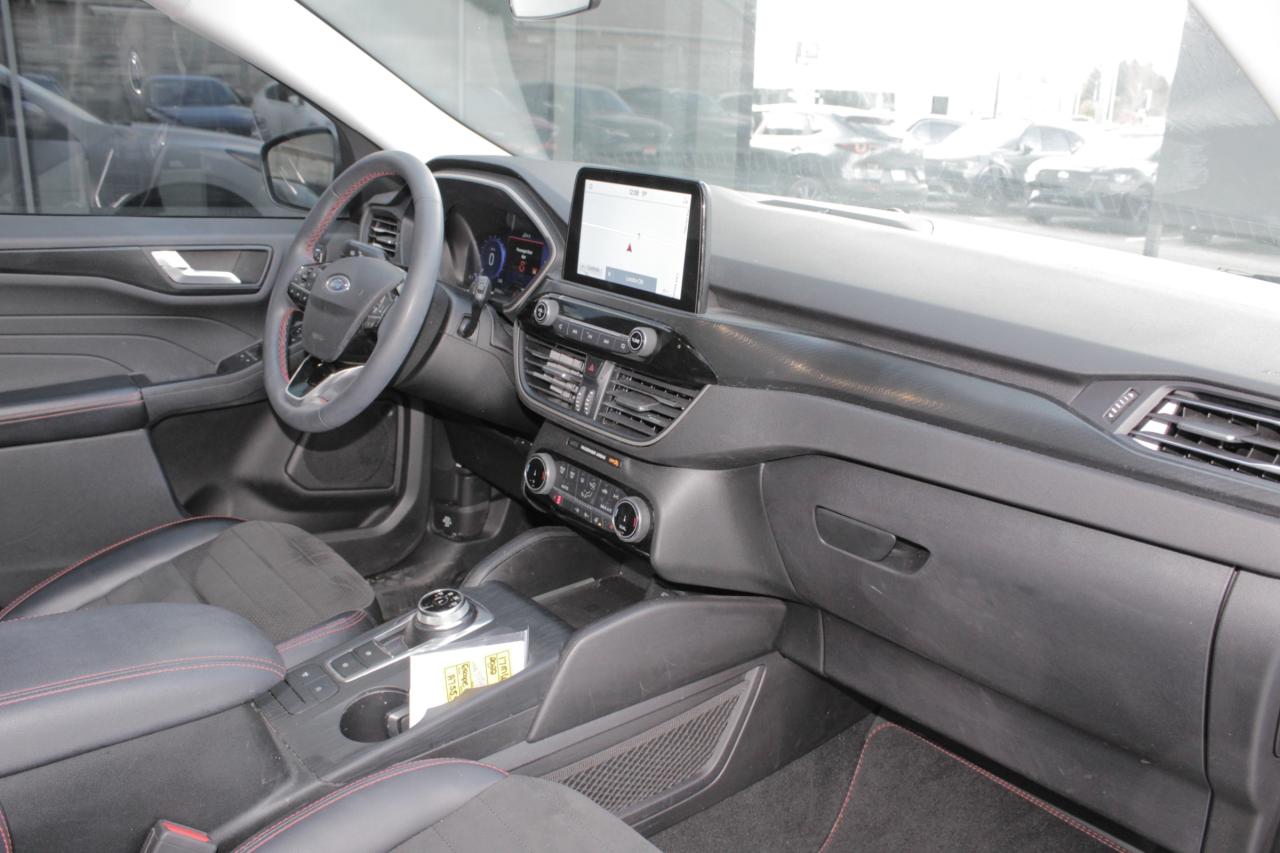 2022 Ford Escape SEL Photo