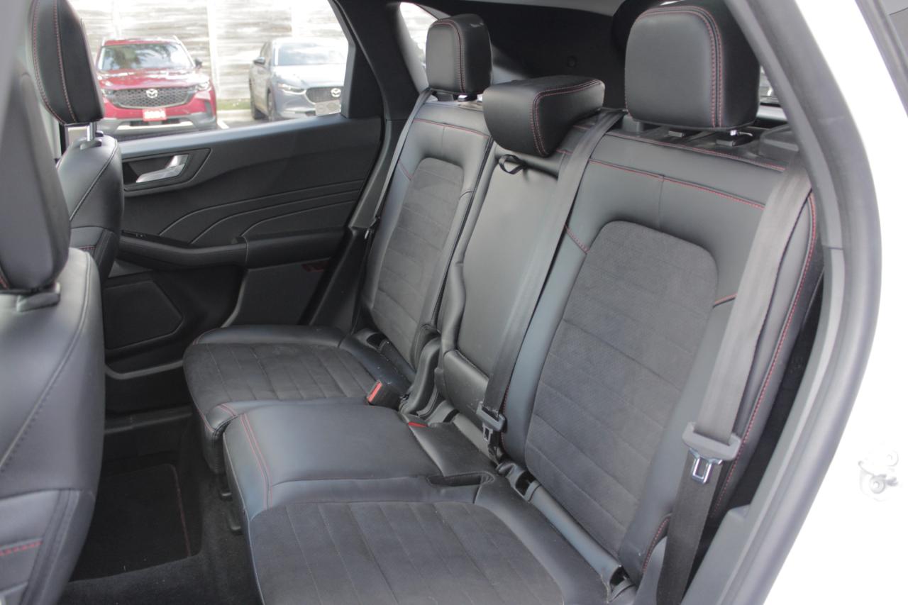 2022 Ford Escape SEL Photo