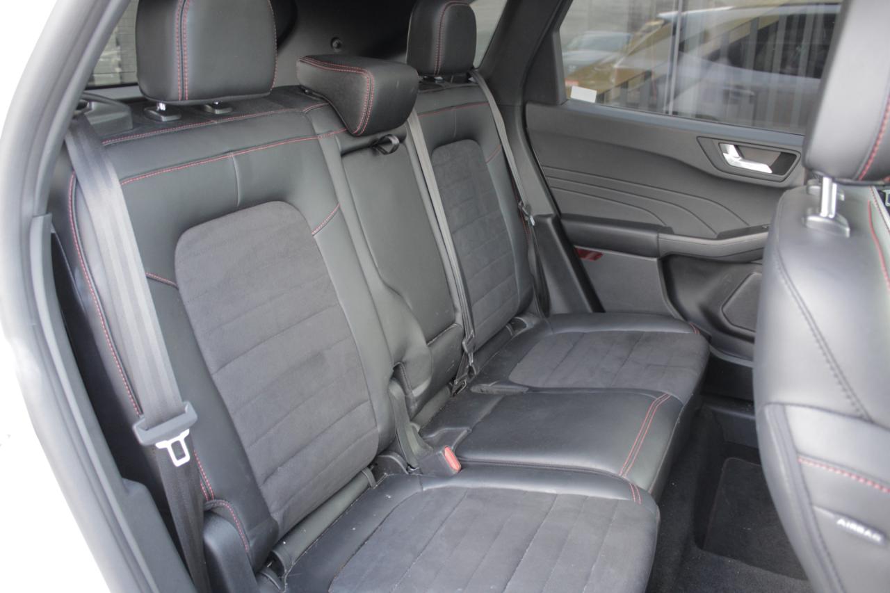 2022 Ford Escape SEL Photo