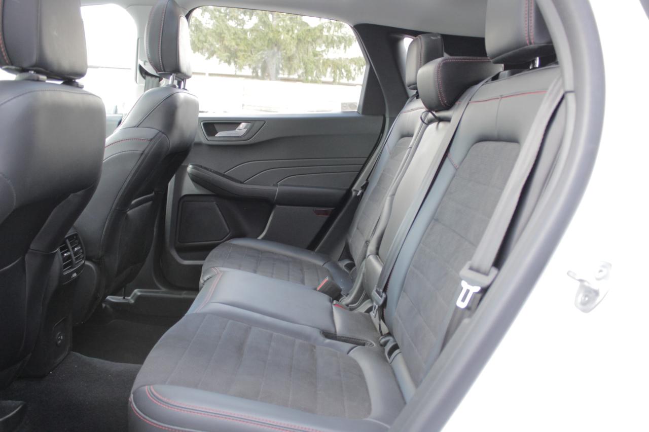 2022 Ford Escape SEL Photo