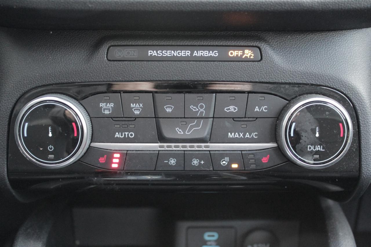 2022 Ford Escape SEL Photo