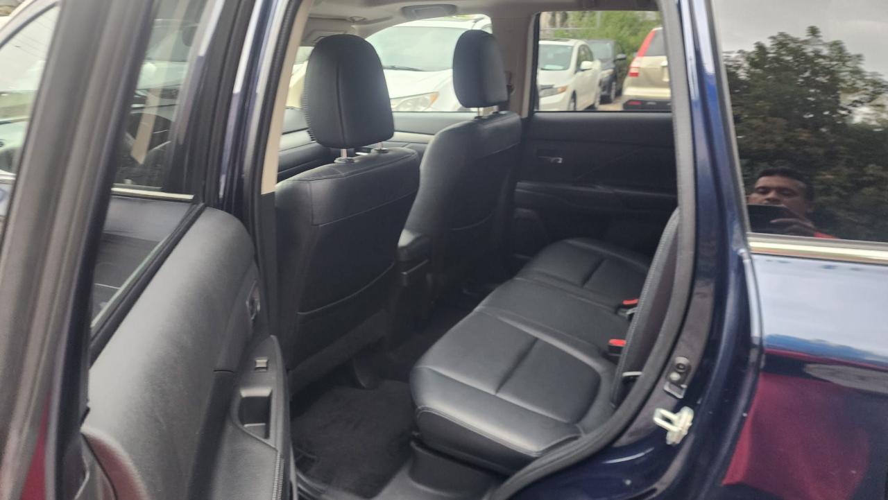 2014 Mitsubishi Outlander GT - Photo #8