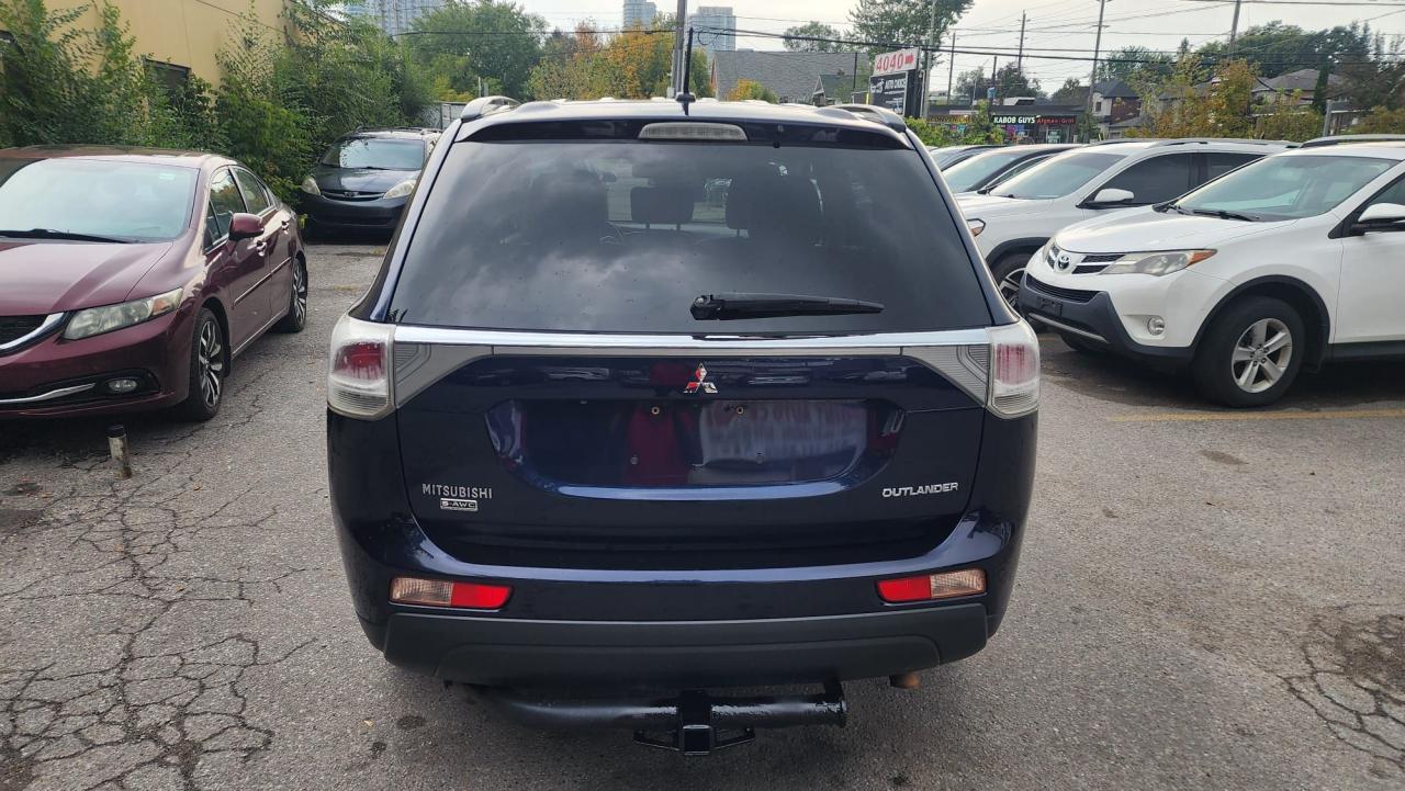 2014 Mitsubishi Outlander GT Photo4