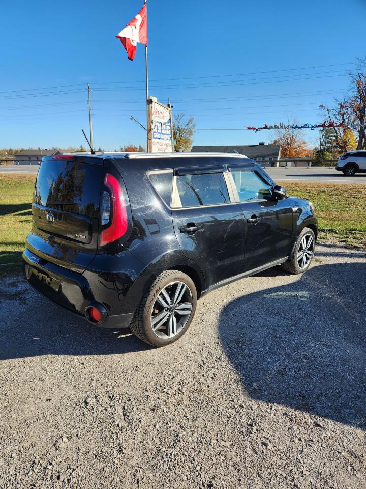 2016 Kia Soul SX Photo2