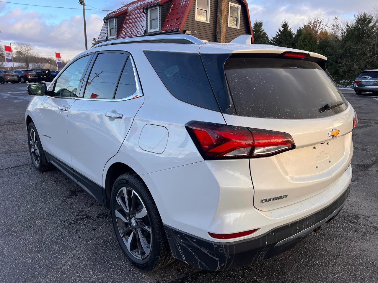 2022 Chevrolet Equinox Premier Photo5