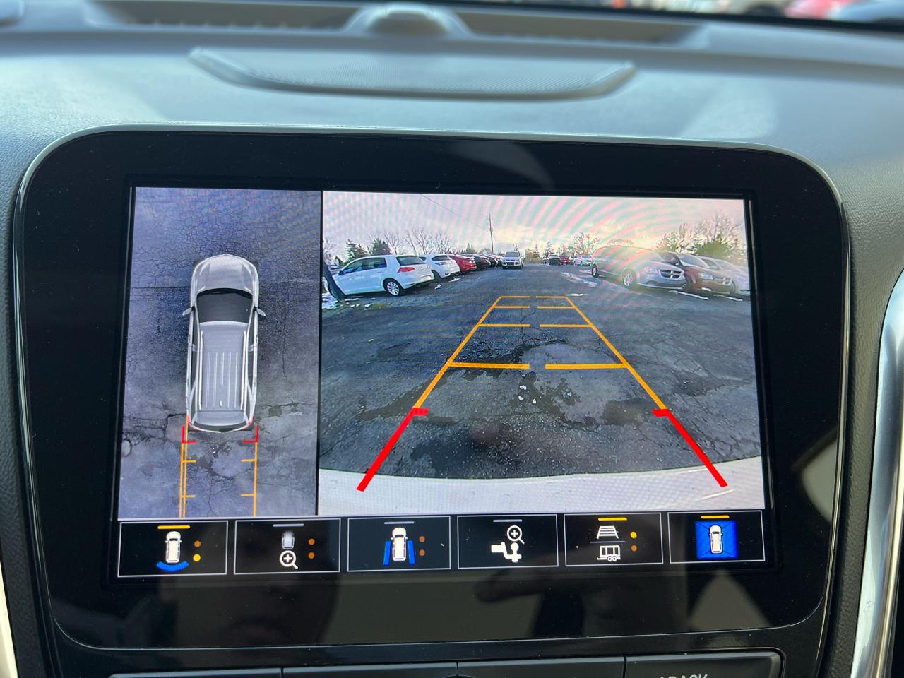 2022 Chevrolet Equinox Premier Photo