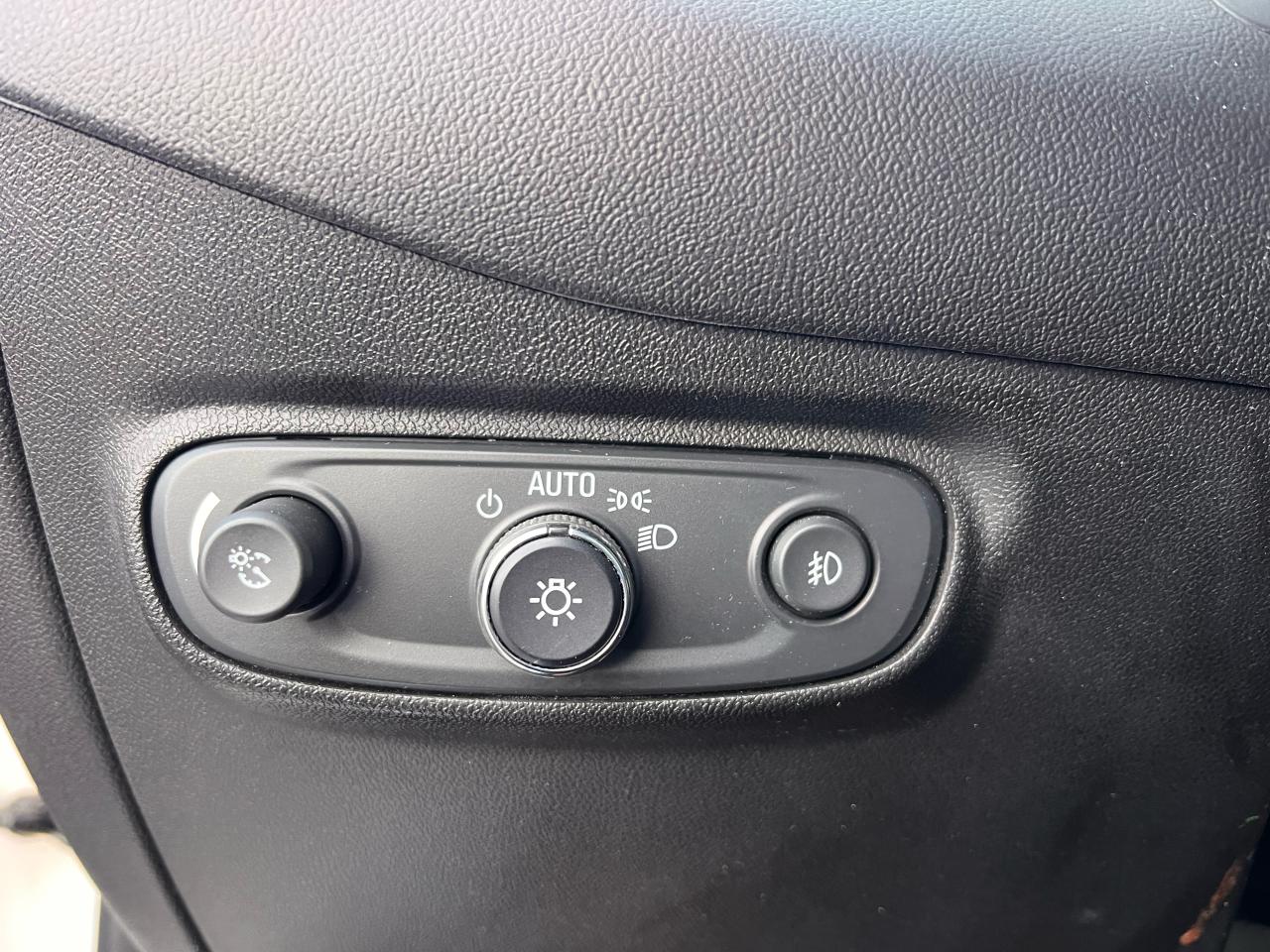 2022 Chevrolet Equinox Premier Photo