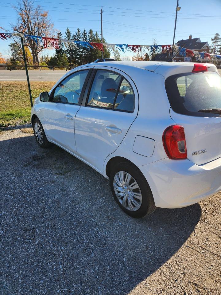 2017 Nissan Micra S Photo4