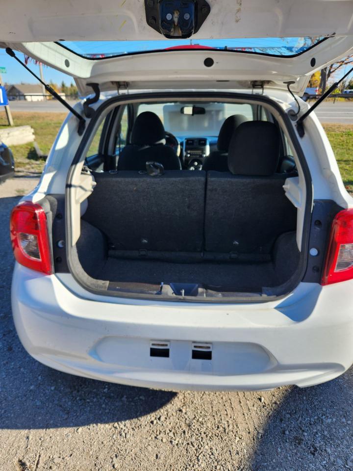 2017 Nissan Micra S Photo