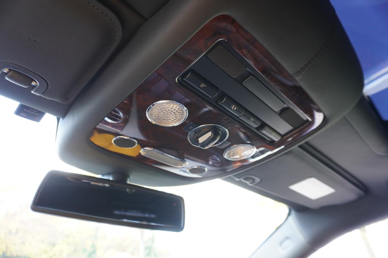 2006 Bentley Continental Flying Spur W12 / EXECUTIVE SEDAN/ LOW KM'S/ NO ACCIDENTS/ AWD Photo