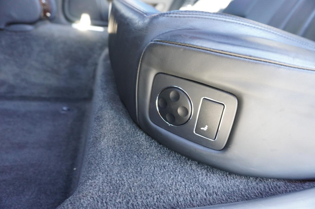 2006 Bentley Continental Flying Spur W12 / EXECUTIVE SEDAN/ LOW KM'S/ NO ACCIDENTS/ AWD Photo