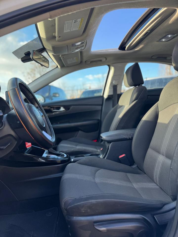 2022 Kia Forte GT-Line - Photo #7