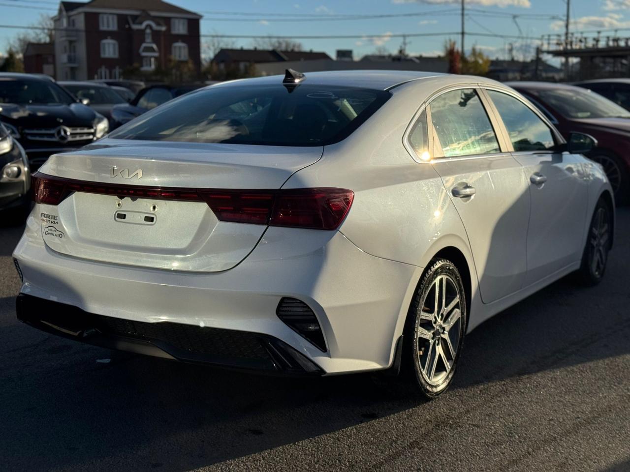 2022 Kia Forte GT-Line - Photo #12
