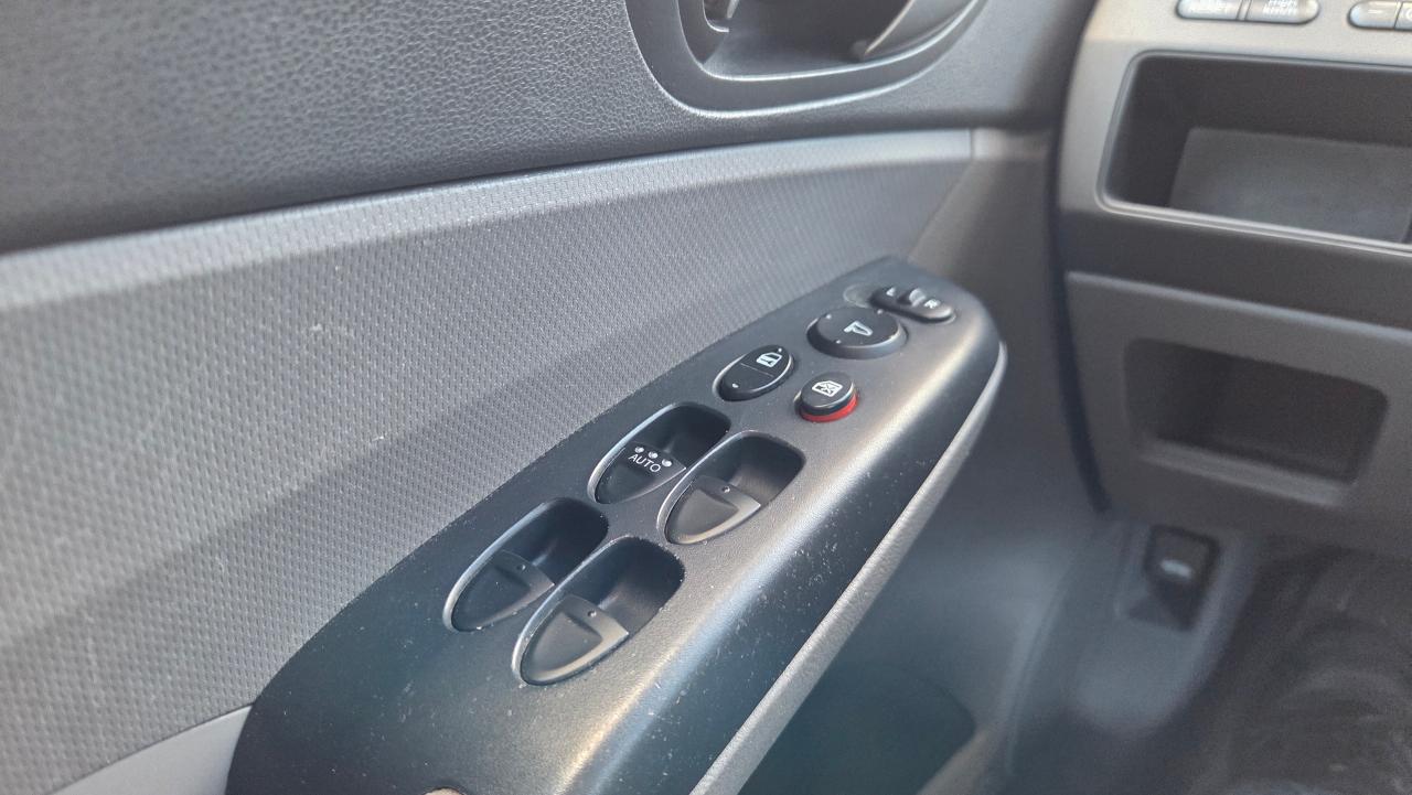 2006 Honda Civic 4DR LX AUTO - Photo #11