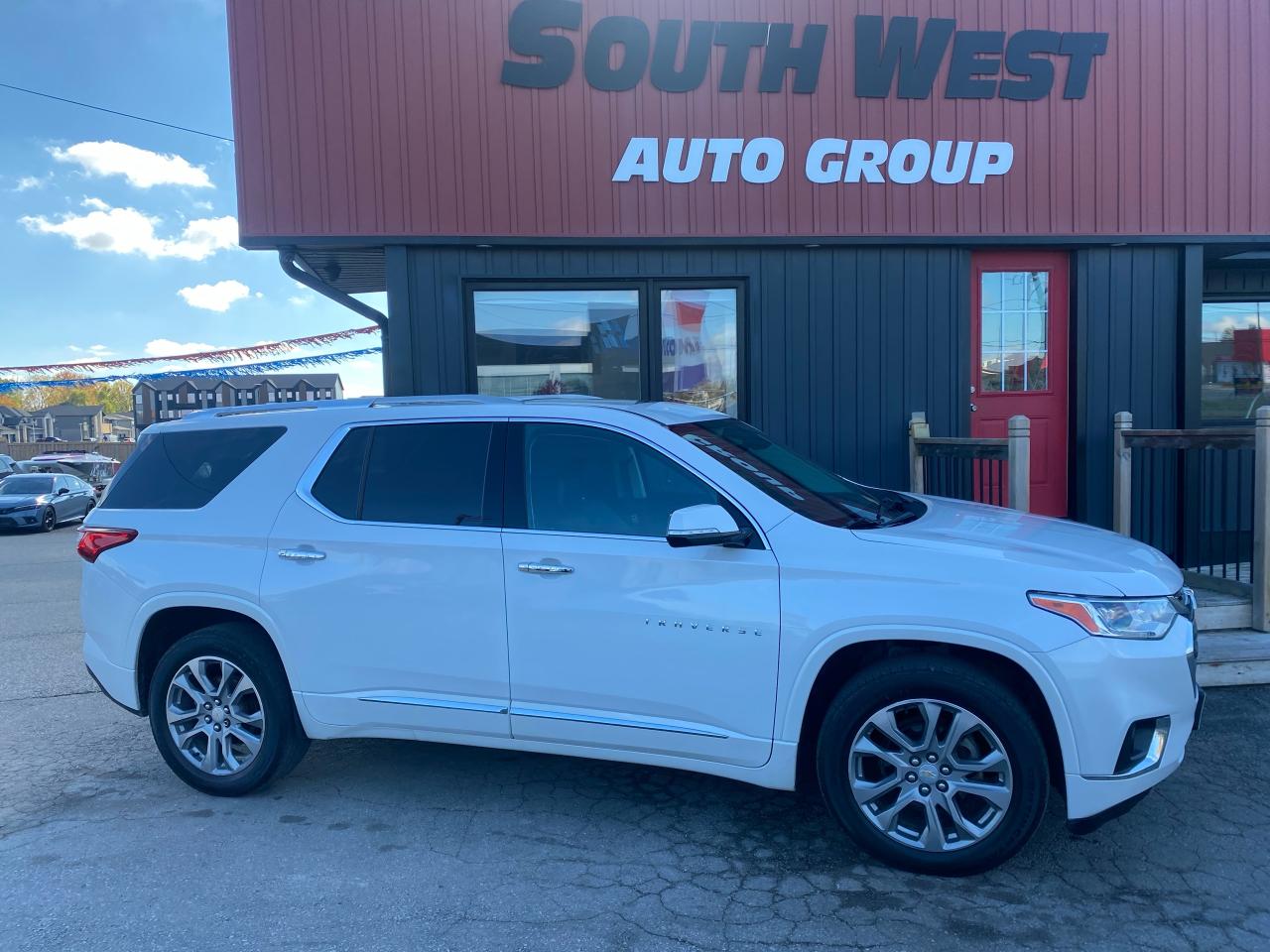 2018 Chevrolet Traverse AWD 4dr Premier w/1LZ - 7 Passenger Photo2