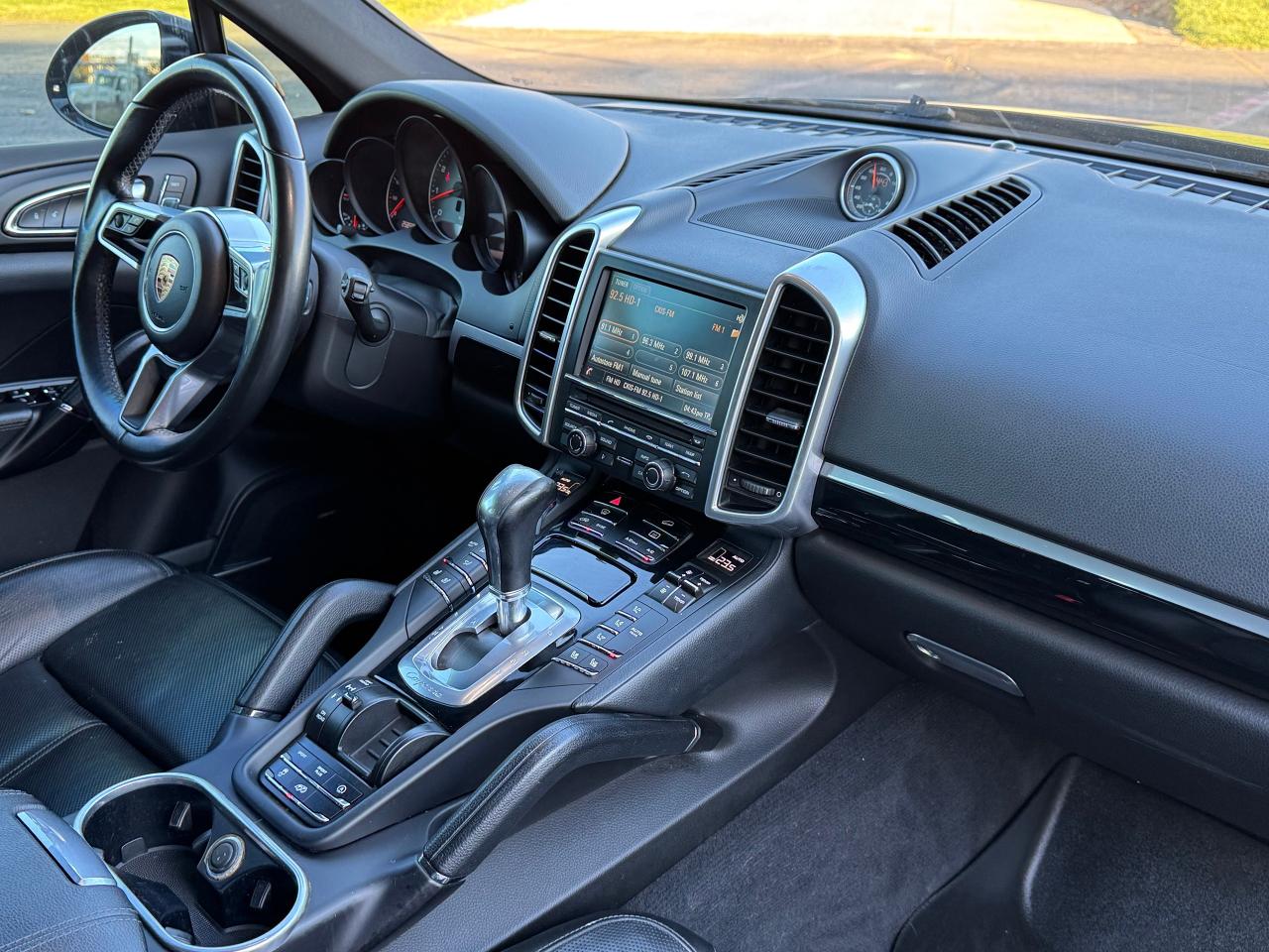 2016 Porsche Cayenne S **CLEAN CARFAX** - Photo #36