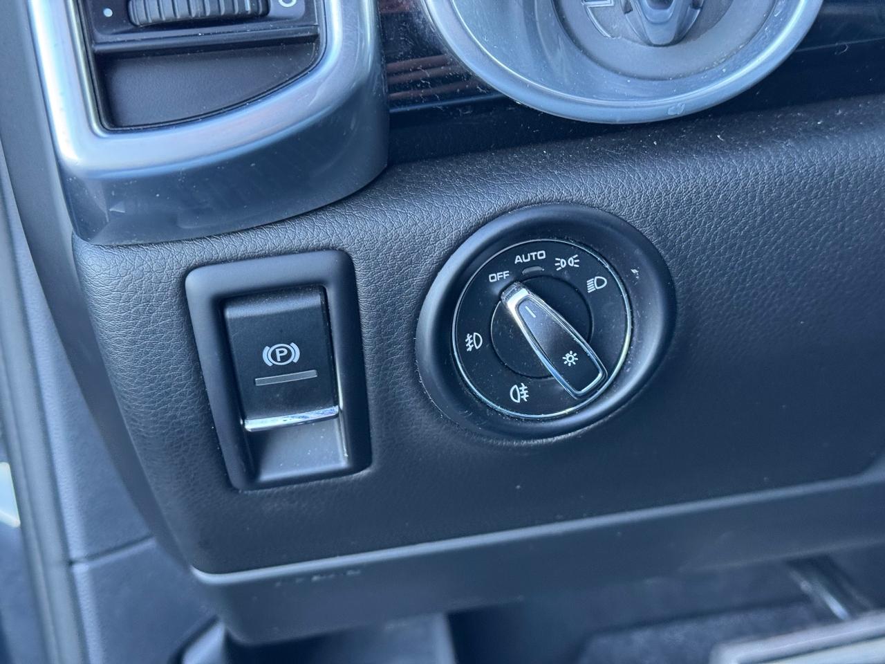 2016 Porsche Cayenne S **CLEAN CARFAX** - Photo #29